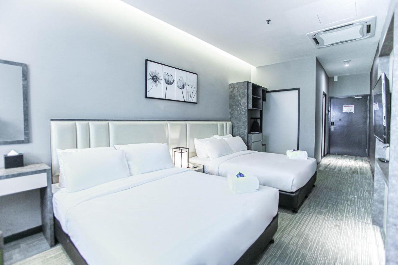 Fives Hotel Dnp Johor Bahru Kültér fotó