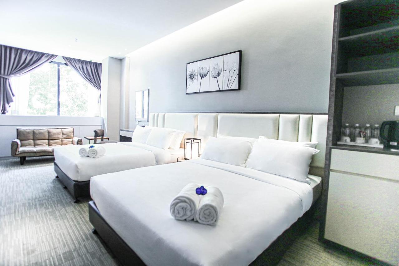 Fives Hotel Dnp Johor Bahru Kültér fotó