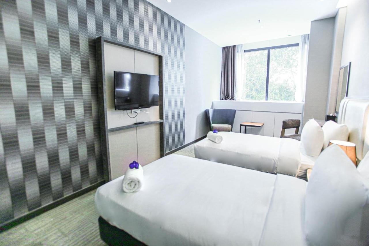 Fives Hotel Dnp Johor Bahru Kültér fotó