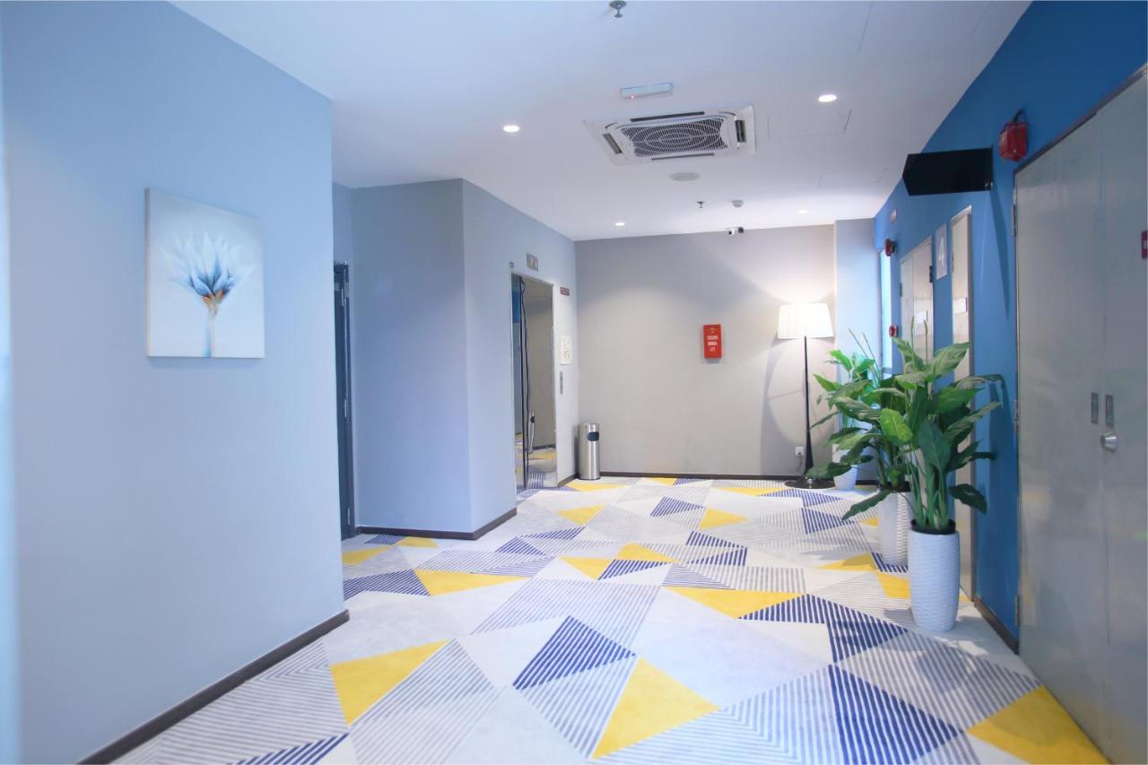 Fives Hotel Dnp Johor Bahru Kültér fotó