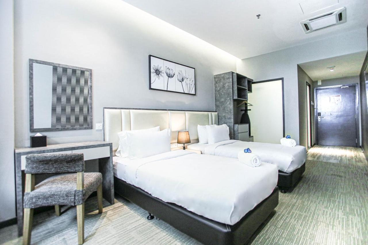 Fives Hotel Dnp Johor Bahru Kültér fotó